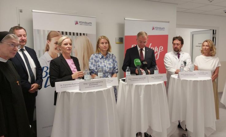 Offizielle Eröffnung des MRT (Foto: Tips)