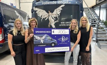 Grieskirchner Jubilarin spendet für rollende Engel