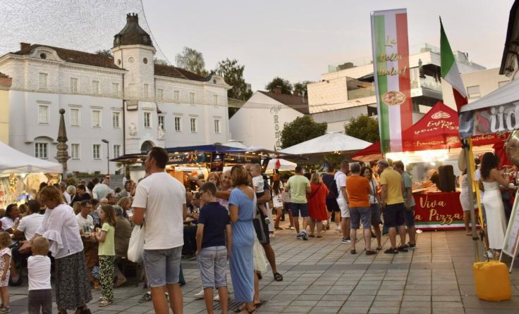 Italienischer Markt in Grieskirchen (Foto: Stadtmarketing Grieskirchen)