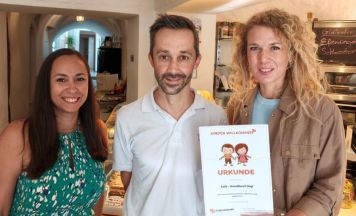 Cafe Vogl in Eferding erhält Prädikat „Kinder Willkommen“