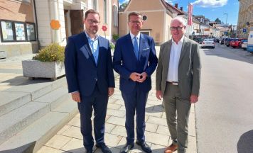 Landesrat Achleitner sieht Grieskirchen als wirtschaftlichen Vorzeigebezirk