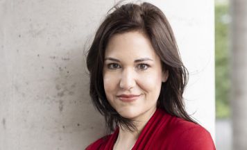 Literaturkritik als Unterhaltungsstück im Schloss Starhemberg in Eferding