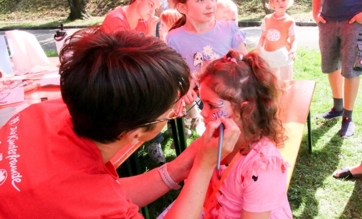 Freude beim Kinderschminken (Foto: Eventfoto/Maringer)