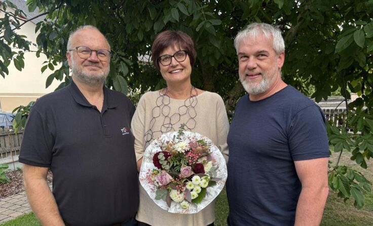 Günther und Margit Wilflingseder mit Stromlandl-Obmann Peter Obermüller (v. l.) (Foto: privat)