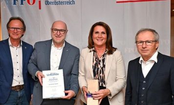 FPÖ Eferding/Grieskirchen ehrte langjährige Mitglieder