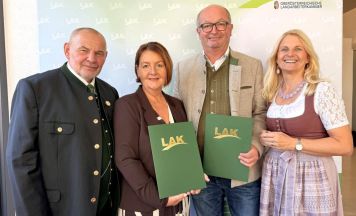 Landarbeiterkammer ehrt langjährige Mitarbeiter in Eferding