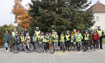 Radfahrprüfung in Hofkirchen: Alle Kinder bestehen