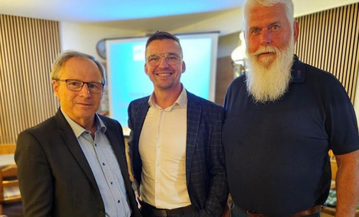 Ortparteitag (v. l.): . Wolfgang Klinger, Michael Ernst und Helmut Gföllner (Foto: FPÖ Ef/Gr)