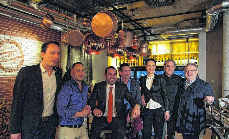 Gastronomen und Eigentümer in der Gortana-Passage