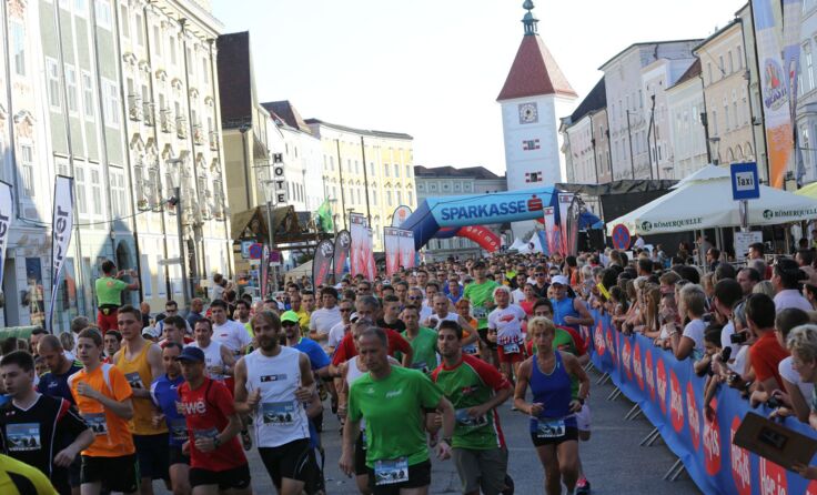 Am Freitag, 10. Juni, ist die Welser Innenstadt wieder fest in Businessrun-Hand.