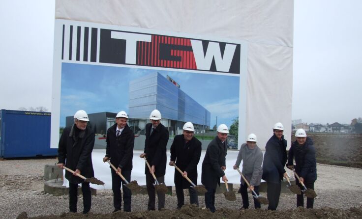 Spatenstich für das TGW 55 Millionen Euro Projekt.