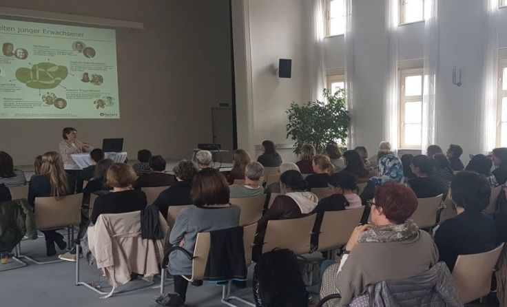 Vortrag und Diskussion in der Welser AK