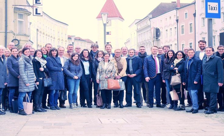 Gruppenbild beim Praxistag in der Messestadt