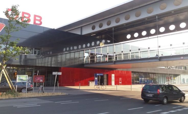 Der Welser Bahnhof bekommt in Bälde das lang ersehnte Parkdeck.
