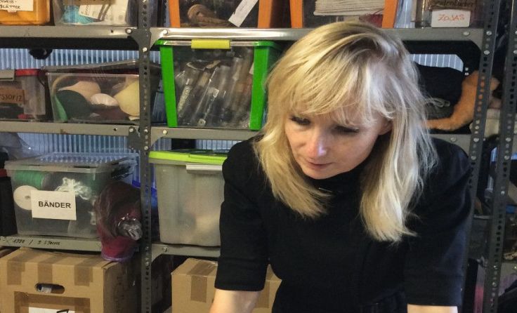 Monika Buttinger bei der Arbeit
