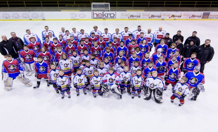 Der gesamte EC WinWin Wels freut sich auf den Bundesliga-Auftakt der U14. Foto: Erich Sinzinger