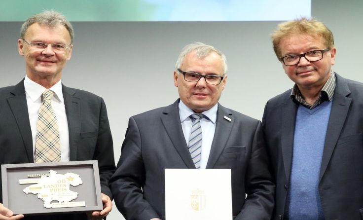v.l.: Christain Buksnowitz, Alois Hochreiner und LR Rudi Anschober Foto: Land/Lied