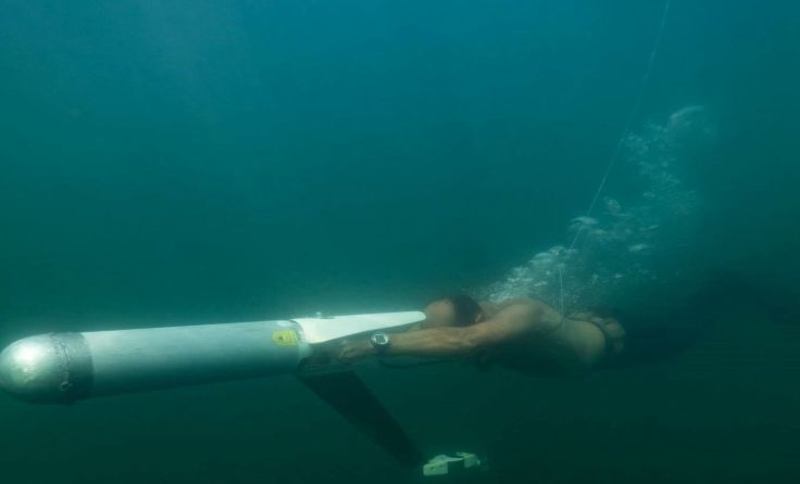Auf dem richtigen Weg unter Wasser.
