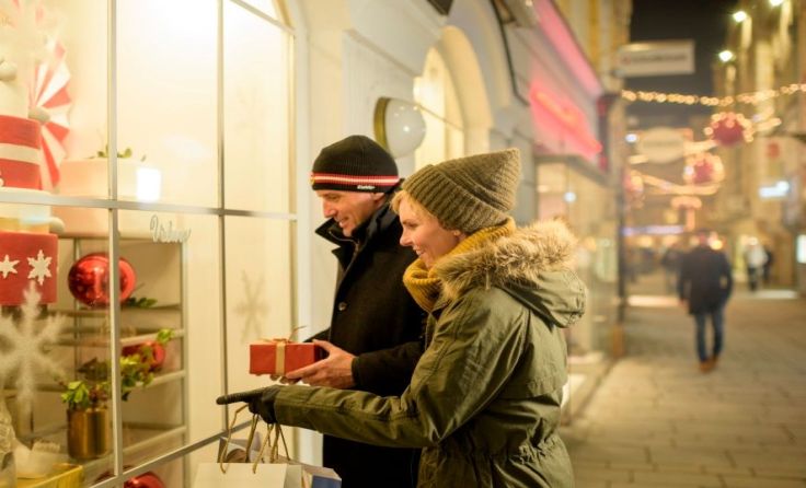 Weihnachtliches Shoppen in der Welser Innenstadt. Foto: Wels Marketing