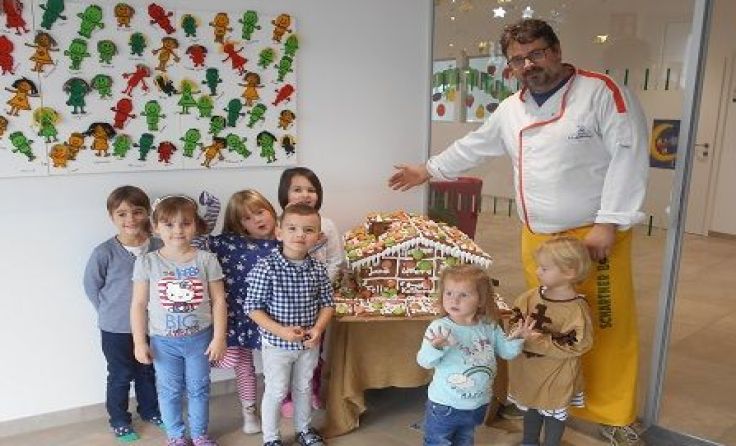 Der Meister und seine jungen Helfer