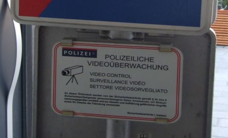 Ankündigung der Welser Videoüberwachung in der Schmidtgasse.