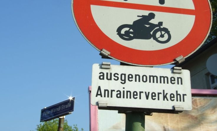 Für viele Autofahrer ist dieses Schild nur ein Vorschlag.