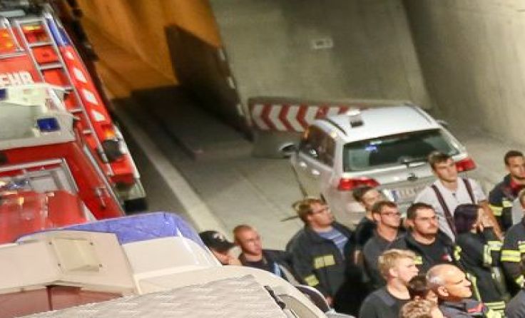 Die Feuerwehrler nahmen alles genau unter die Lupe. Foto: BFKDO,Deutsch