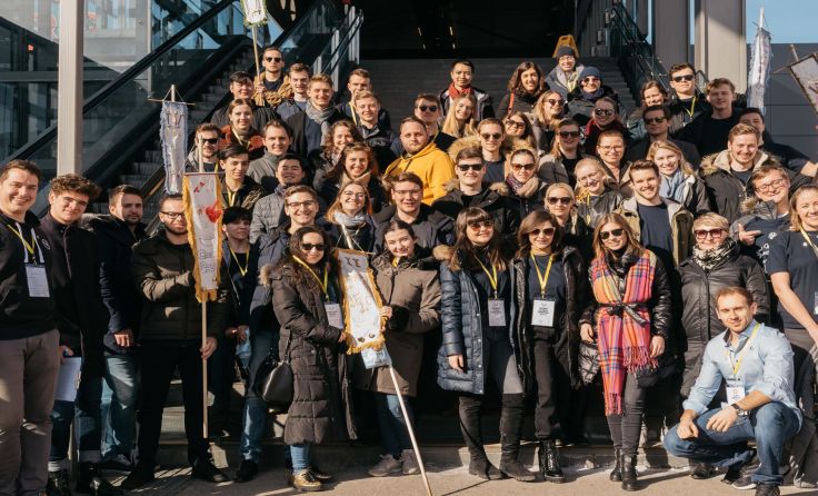 Die Teilnehmer des Leo Clubs Wochenende am Welser Bahnhof Foto: Leo Club Wels