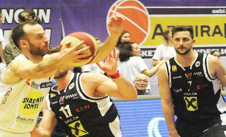 Enis Murati führte die Gmundner zum Sieg gegen die Flyers Wels. Foto: Erhardt