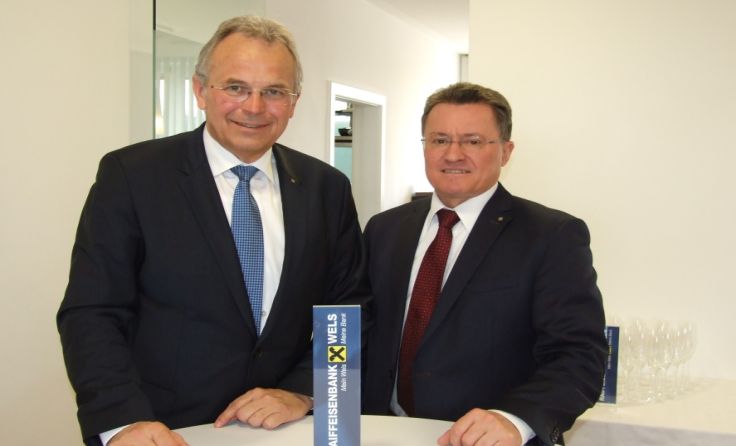 Welser Raiffeisen-Vorstandskollegen Günter Stadlberger und Wolfgang Riedl Foto: Tips