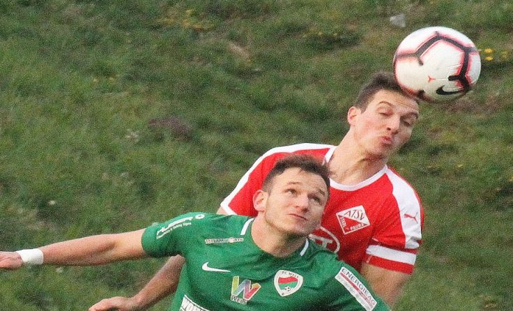 Stadl-Paura (in Rot) setzte sich gegen den FC Wels mit 1:0 durch. Foto:Erhardt