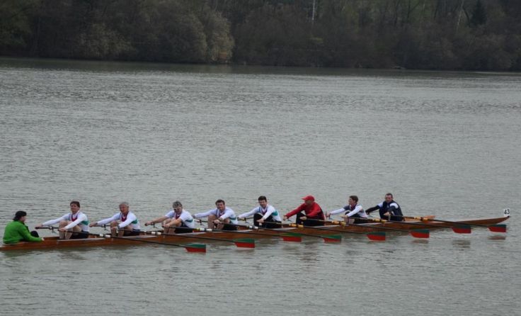 Der Welser Mixed-Masters-Achter auf dem Weg. Foto: RC Wels