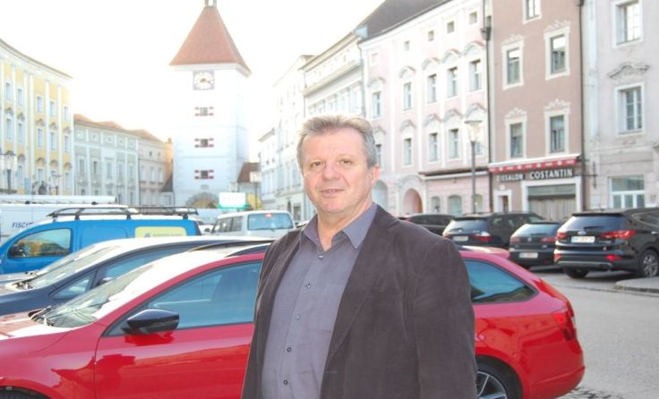 SP-Verkehrsreferent Klaus Hoflehner am Stadtplatz. Foto: Privat