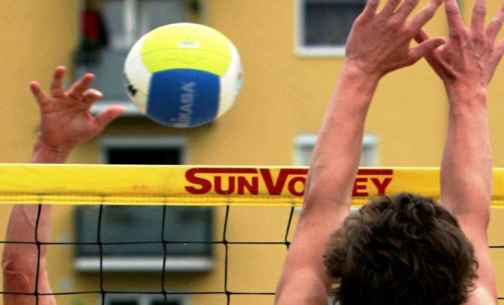 Beach-Volleyball ist ein beliebter Freizeitsport. Foto: Weihbold