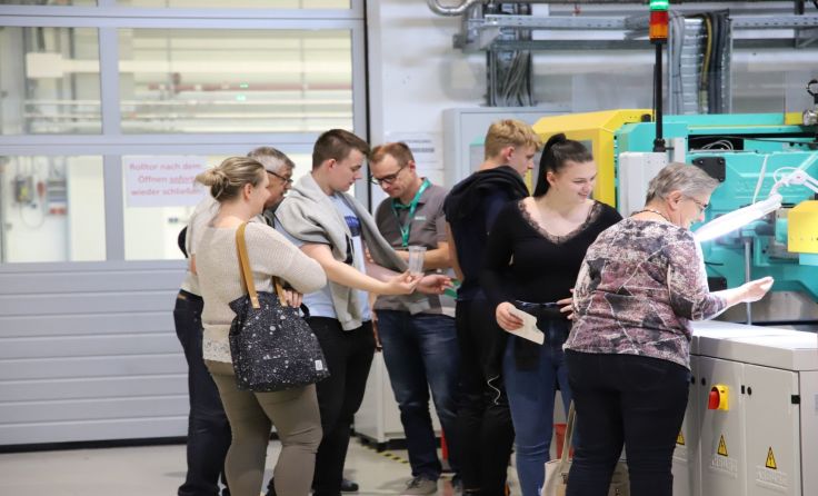 Die Besucher konnte alles unter die Lupe nehmen. Foto: Rico