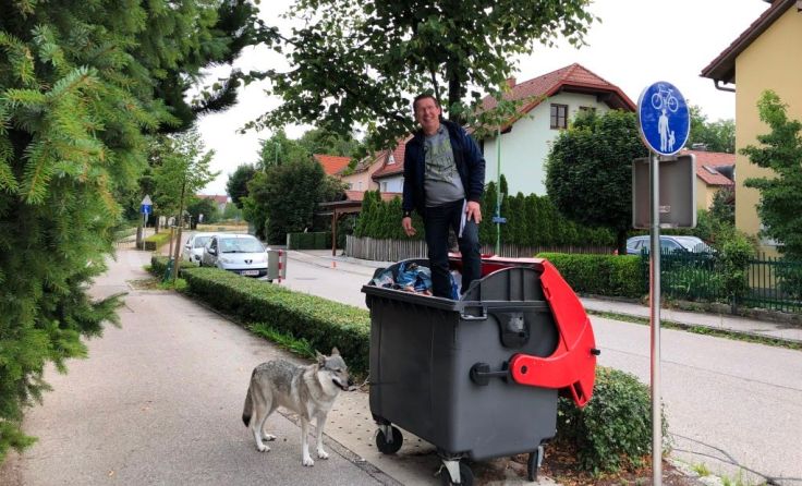 Franz Trimmel macht mit und wird auch bestens bewacht. Foto: Privat