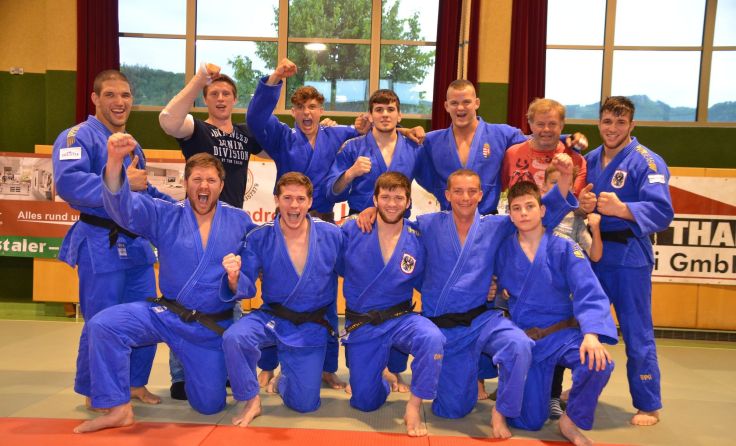 Das Welser Team will in den nächsten Runden noch einmal Gas geben. LZ Multikraft