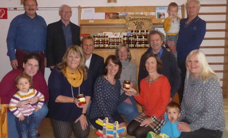 Honig für das Eltern-Kind Zentrum Foto: Welser Imker