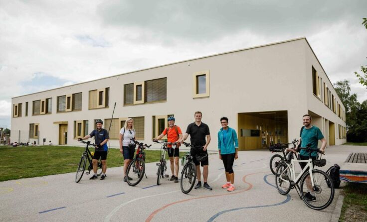 Zu Besuch bei der Volksschule Wels-Mauth. (Foto: Land OÖ, Werner Dedl, Berufsfotograf)