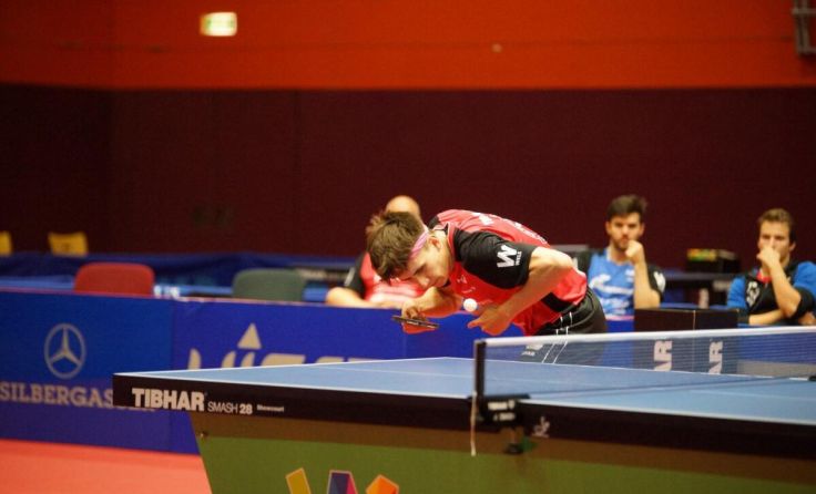 Andreas Levenko beim Service. (Foto: SPG/Hubweber)