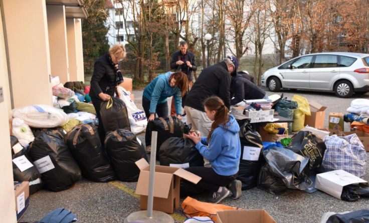 Fein säuberlich verpackten die Helfer alles. (Foto: privat)