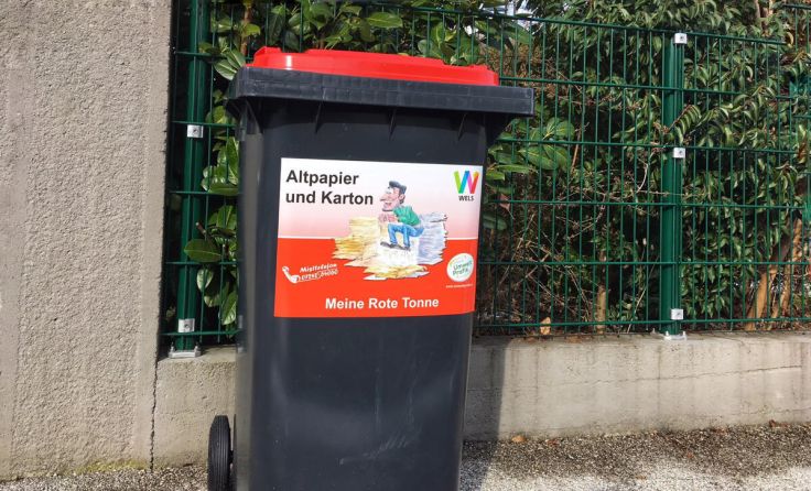 Die rote Tonne kommt nun vermehrt zum Einsatz. (Foto: Stadt)