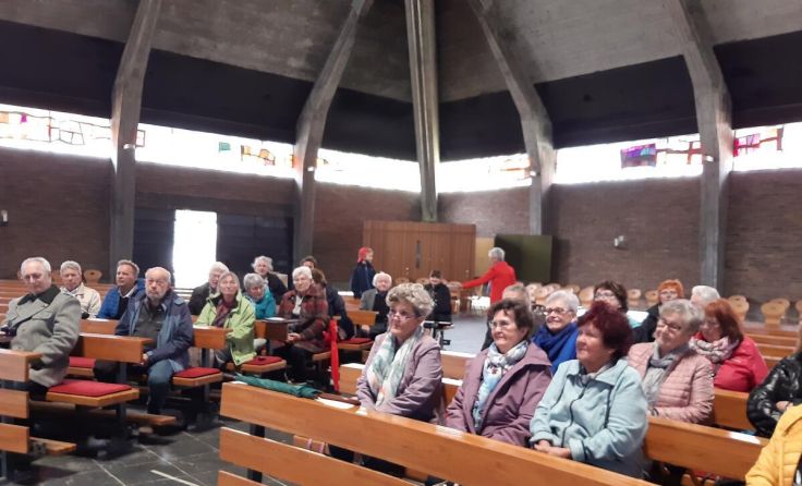 Auch in der Zeltkirche machte die interessierte Gruppe Station. (Foto: Privat)