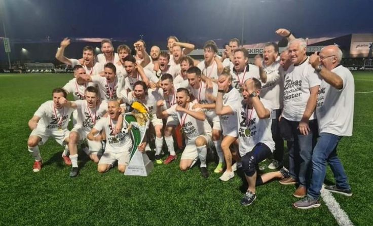 Das Meisterteam aus Weißkirchen (Foto: Höpoltseder)