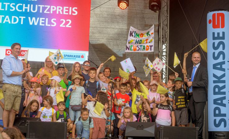 Auf der großen Bühne gab es den Preis beispielsweise für die Neustädter. (Foto: Rene Hauser)