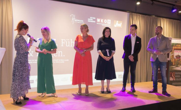 Diskussionsrunde am Podium (Foto: Starmayr)