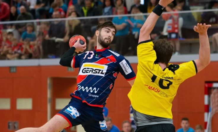 Simon Tanev im Anflug. (Foto: Spiders)