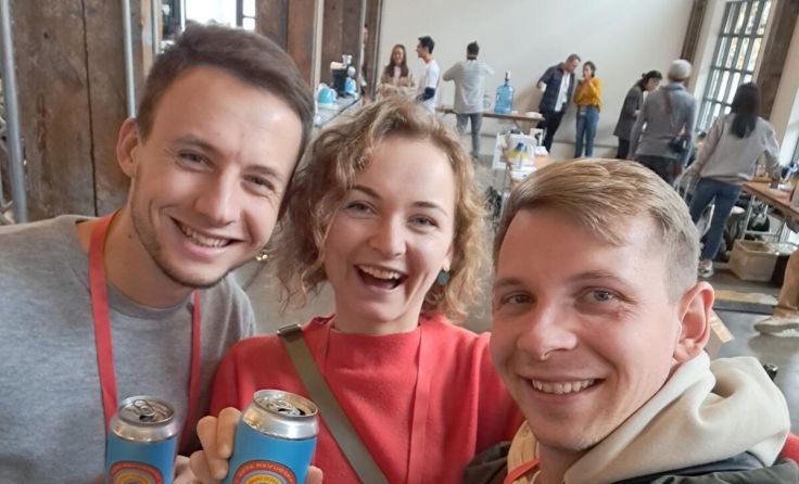 von rechts: Nathanael Leiss, Anna Lattner und der tschechische Teilnehmer (Foto: privat)