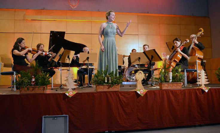Solistin Elisabeth Wimmer und das Salonorchester Ostrich (Foto: privat)