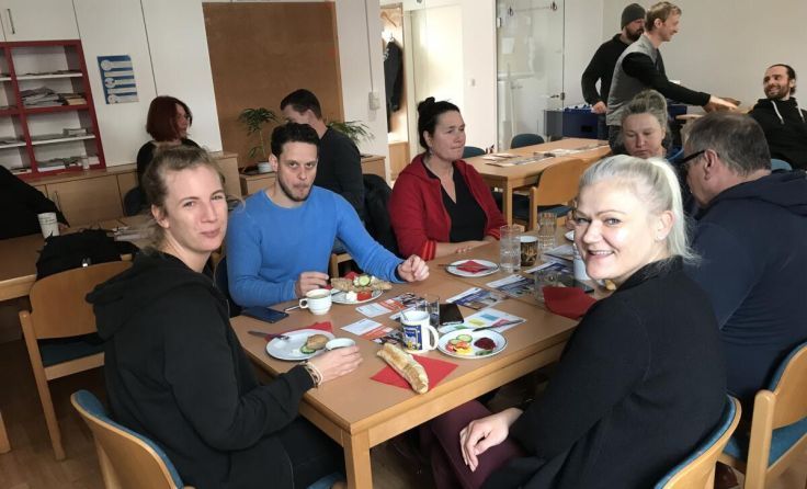 Gemeinsames Frühstück als Treffpunkt (Foto: Kernzone)